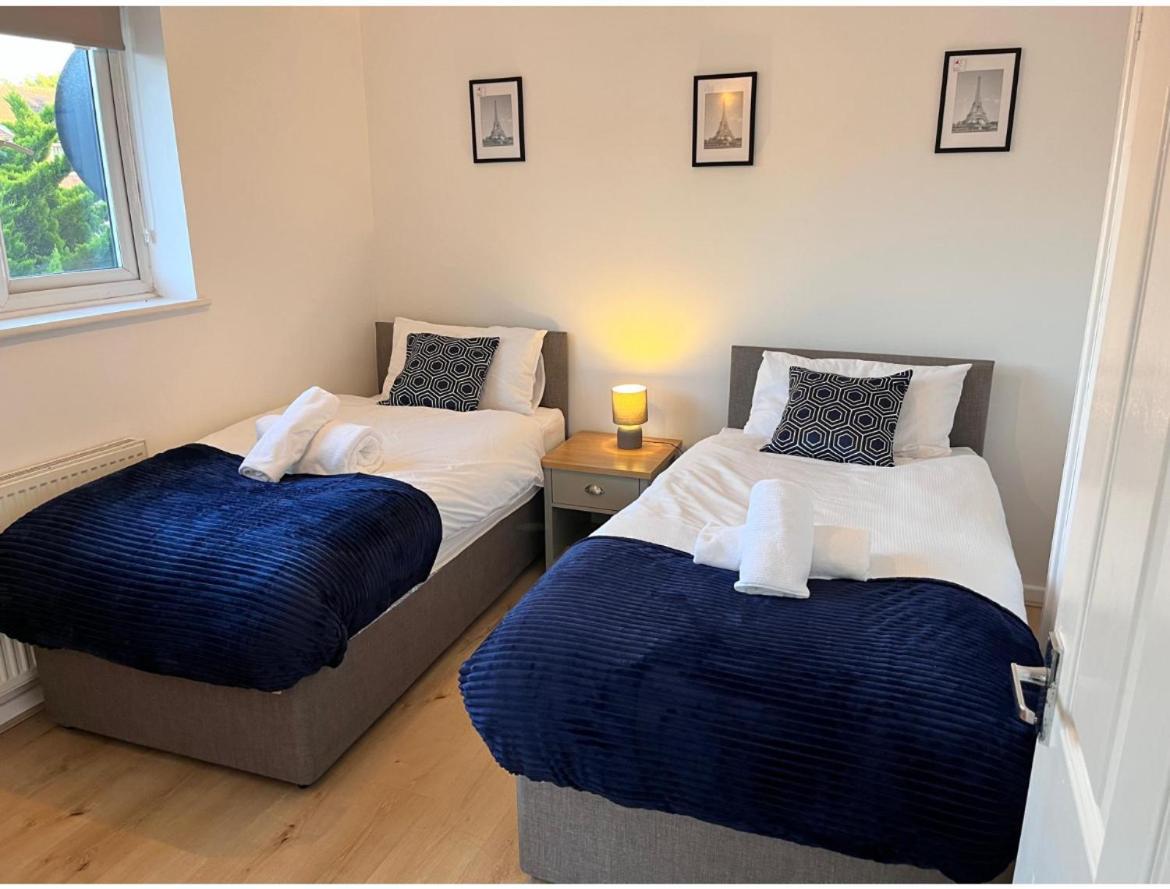 Kettering Service Accomodation 2Brh Freeparking Wifi Smart Tv Tea & Coffee Zewnętrze zdjęcie